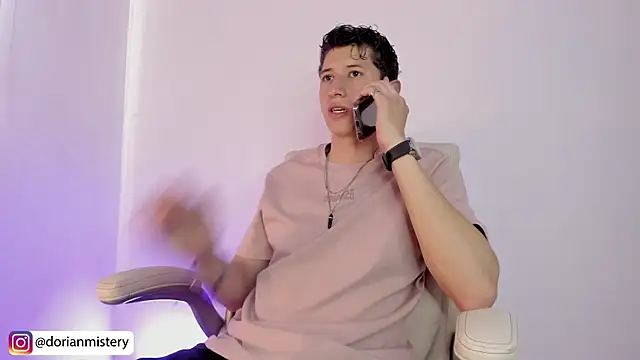 Dorianmistery2322  online show from April 2, 7:20 pm