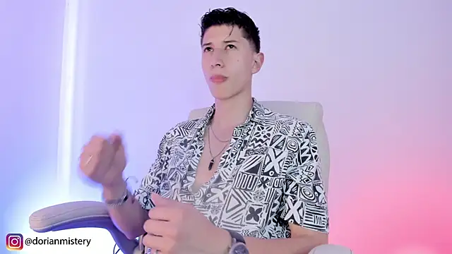 Dorianmistery2322  online show from April 6, 9:38 pm