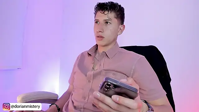 Dorianmistery2322  online show from April 10, 3:57 am