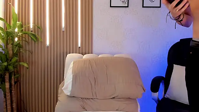 Dorianmistery2322  online show from November 8, 8:56 pm