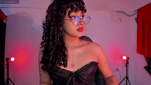 Snapshot of Heka_Prudence chatting on July 18, 4:32 am Heka Prudence online show from July 18, 4:32 am
