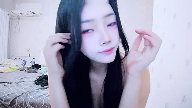 lkjfdsks online show from May 18, 10:14 pm