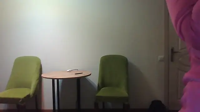 Juli julyyy online show from December 21, 4:03 pm