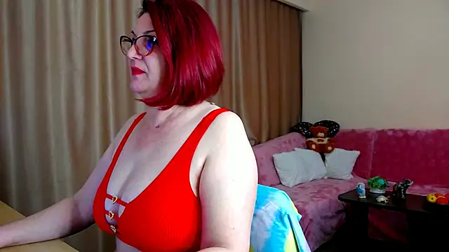 Snapshot of EdithCharm chatting on February 26, 3:45 pm EdithCharm online show from February 26, 3:45 pm