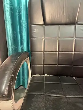 poision51 online show from April 12, 5:11 am