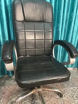 poision51 online show from April 9, 6:30 am