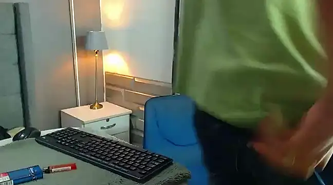 Snapshot of jason_graeats chatting on December 29, 3:54 am jason graeats online show from December 29, 3:54 am