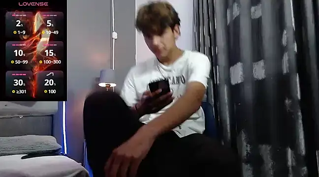 Snapshot of jason_graeats chatting on February 13, 5:58 am jason graeats online show from February 13, 5:58 am