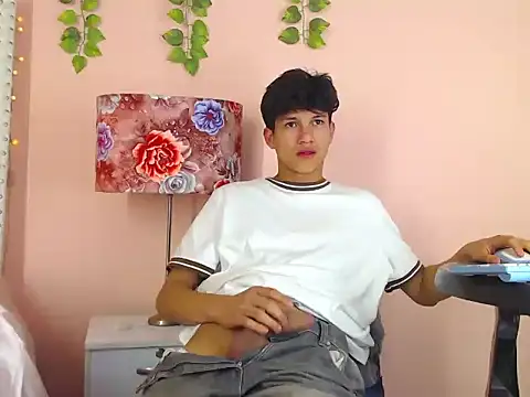 Snapshot of jason_graeats chatting on October 22, 6:24 am jason graeats online show from October 22, 6:24 am