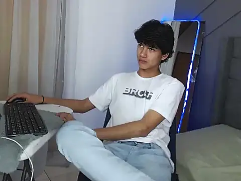 Snapshot of jason_graeats chatting on December 26, 3:49 am jason graeats online show from December 26, 3:49 am