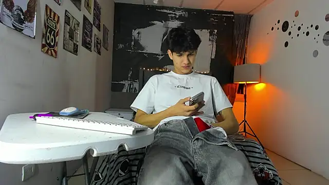 jason graeats online show from February 26, 4:01 am