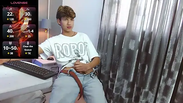 Snapshot of jason_graeats chatting on February 10, 10:40 pm jason graeats online show from February 10, 10:40 pm