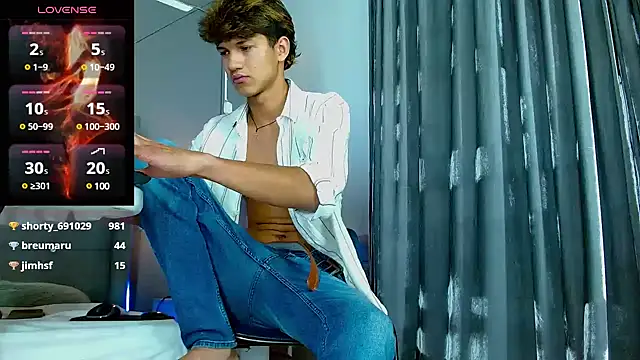 Snapshot of jason_graeats chatting on February 9, 7:15 am jason graeats online show from February 9, 7:15 am