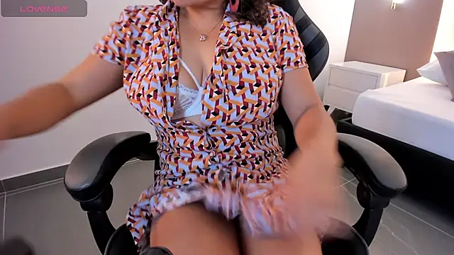 gipsela gomez online show from September 11, 7:36 pm