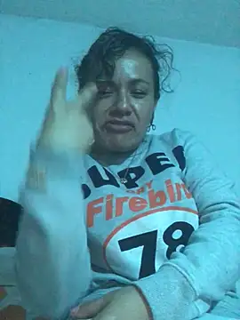 gipsela gomez online show from April 8, 2:35 am