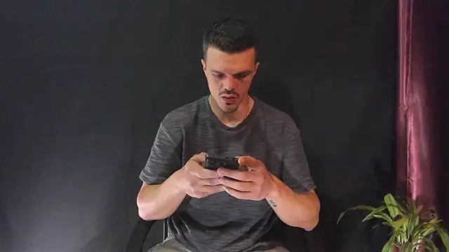 DonyBrown online show from April 5, 3:46 am