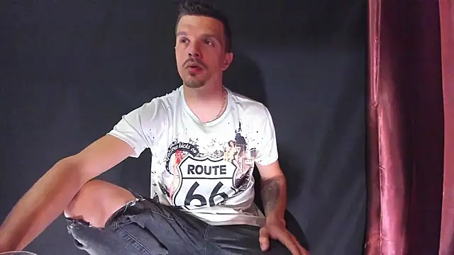 DonyBrown online show from April 10, 3:46 am