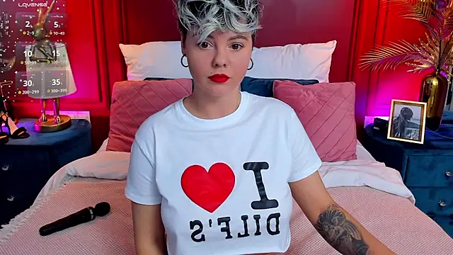 Snapshot of Lady_AliBi chatting on February 15, 1:27 pm Lady AliBi online show from February 15, 1:27 pm