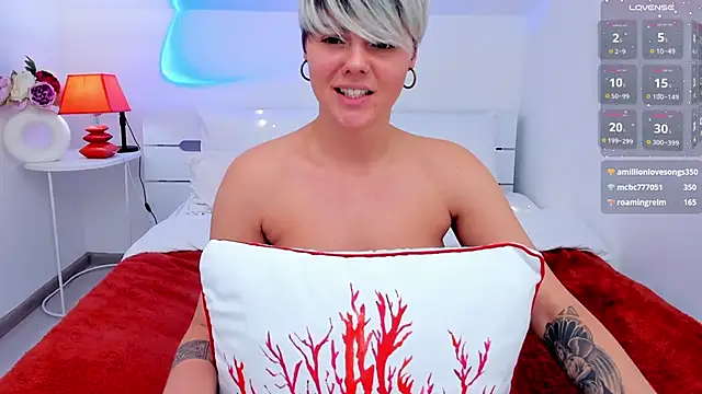 Snapshot of Lady_AliBi chatting on March 1, 6:43 pm Lady AliBi online show from March 1, 6:43 pm