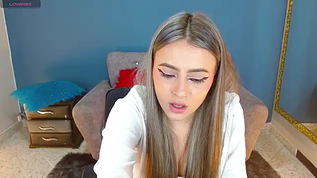 miacarperr1 online show from January 20, 1:18 am