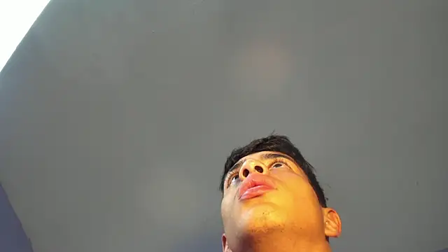 Tyler Rodriguez online show from February 26, 10:47 pm