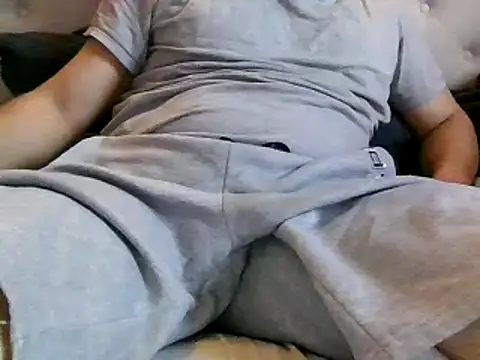 Snapshot of bilbi06 chatting on February 16, 7:37 am bilbi06 online show from February 16, 7:37 am