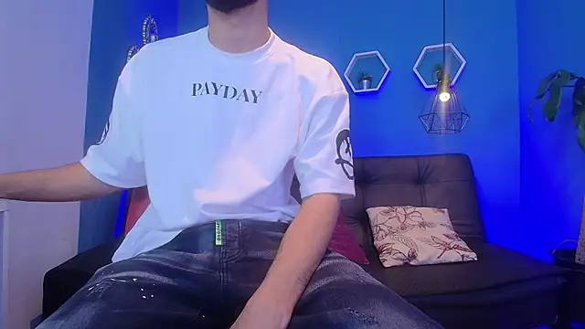 Snapshot of jhon_ath chatting on November 30, 4:24 am jhon ath online show from November 30, 4:24 am