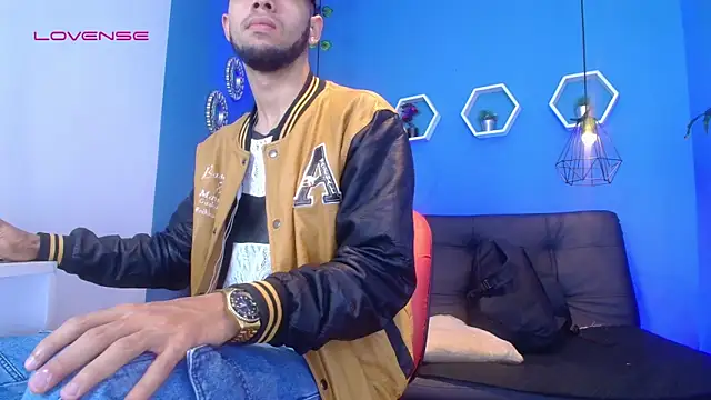 Snapshot of jhon_ath chatting on October 23, 3:27 am jhon ath online show from October 23, 3:27 am