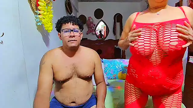 rosi pamela online show from April 7, 8:32 pm