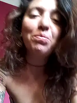 Snapshot of sweetbabyass chatting on December 5, 7:23 pm sweetbabyass online show from December 5, 7:23 pm