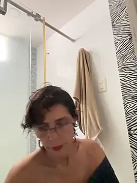 Snapshot of MireyaTorresGu chatting on October 3, 3:35 pm MireyaTorresGu online show from October 3, 3:35 pm