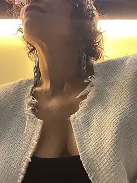 MireyaTorresGu online show from February 1, 10:41 pm