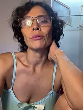 MireyaTorresGu online show from November 11, 4:07 am