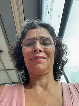 MireyaTorresGu online show from April 15, 8:20 pm