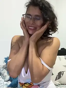 MireyaTorresGu online show from May 28, 3:58 am