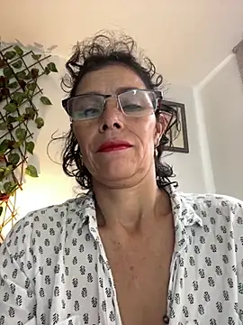 MireyaTorresGu online show from February 24, 4:19 pm