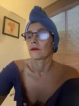 MireyaTorresGu online show from February 19, 10:18 pm