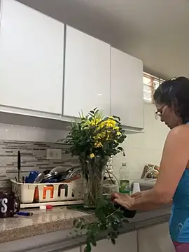 MireyaTorresGu online show from March 4, 2:25 pm