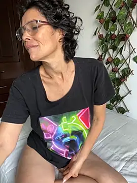 MireyaTorresGu online show from November 26, 3:34 pm