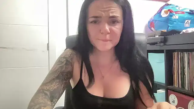 yorkshiregal online show from September 13, 6:57 am