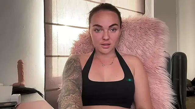 yorkshiregal online show from March 10, 4:46 pm