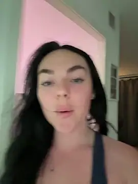 yorkshiregal online show from May 1, 7:41 pm
