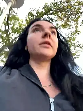 yorkshiregal online show from November 12, 8:18 am