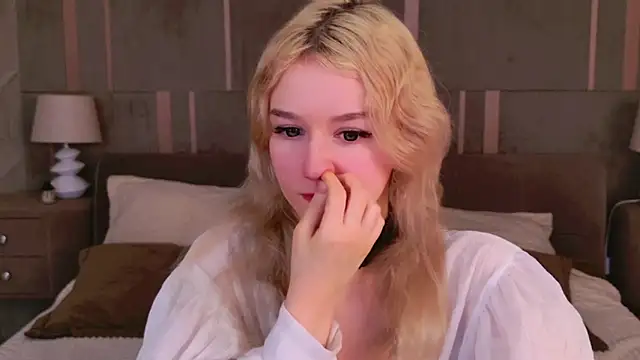 Snapshot of NaomiLoys chatting on March 7, 11:49 pm NaomiLoys online show from March 7, 11:49 pm