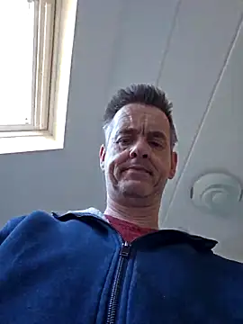 Snapshot of Hectorthyssen1 chatting on March 2, 1:42 pm Hectorthyssen1 online show from March 2, 1:42 pm