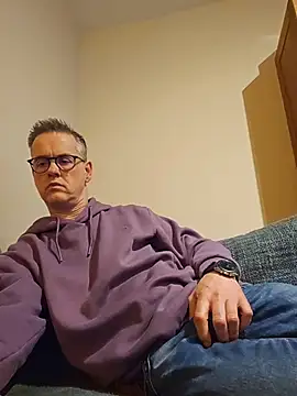 Hectorthyssen1 online show from April 5, 10:49 pm