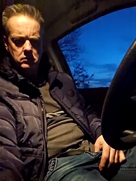 Hectorthyssen1 online show from December 18, 4:11 pm