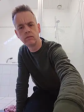 Hectorthyssen1 online show from February 13, 4:07 pm