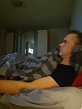 Hectorthyssen1 online show from December 14, 9:42 pm