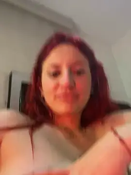 Mia Hoffmann online show from December 7, 11:40 pm